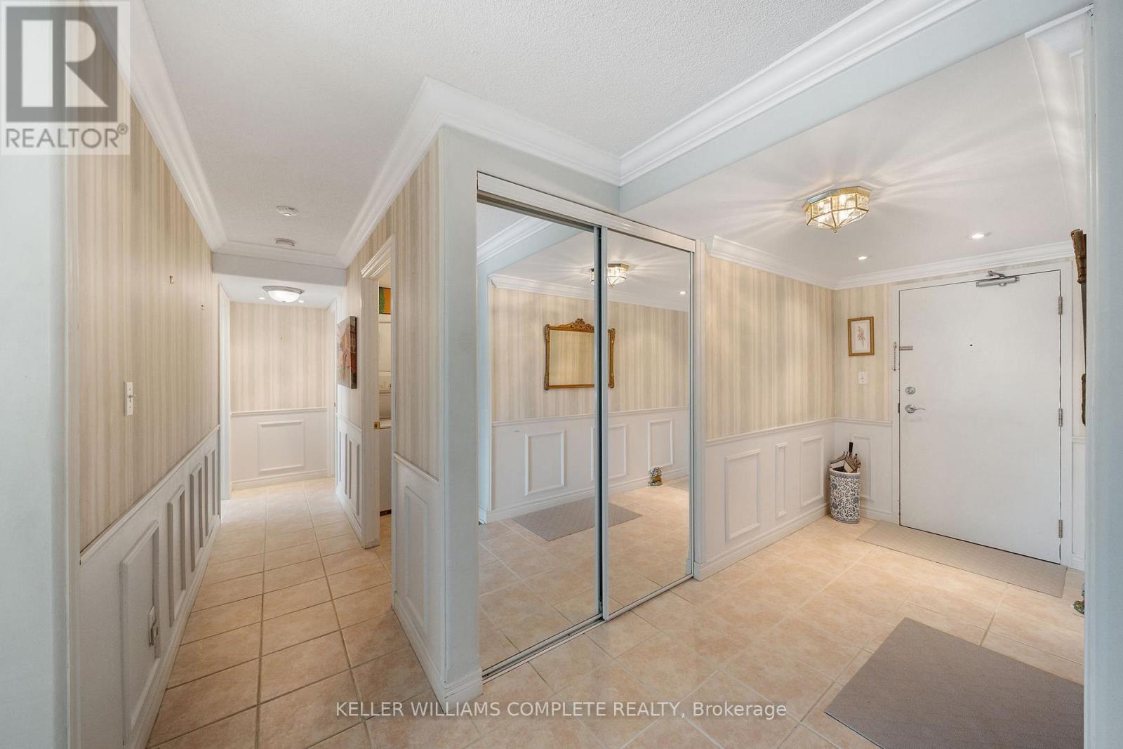 404 - 1272 Ontario Street, Burlington, Ontario  L7S 2L8 - Photo 5 - W12972222