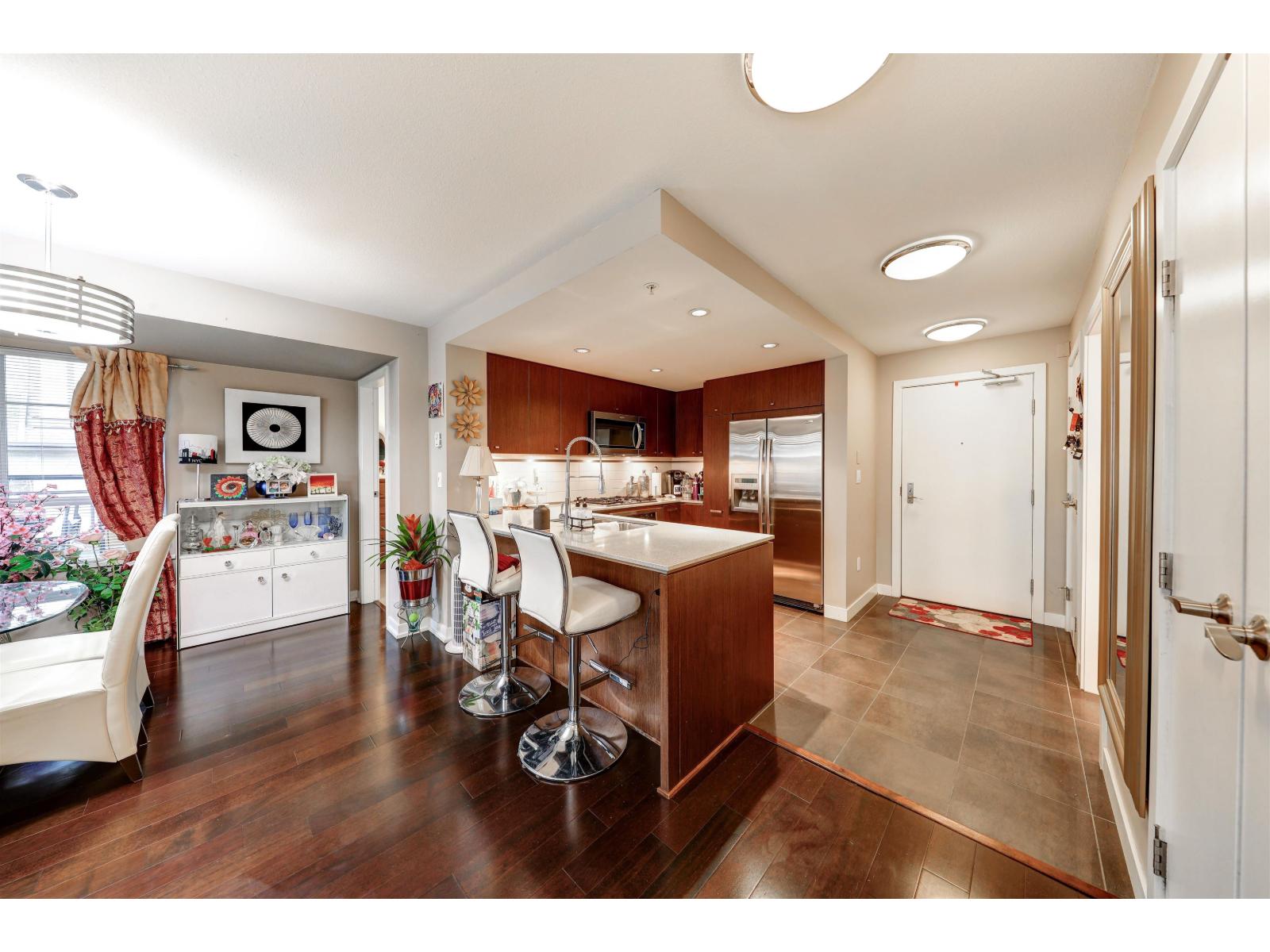 205 2940 King George Boulevard, Surrey, British Columbia V4P 1A2 - Photo 23 - R3107000