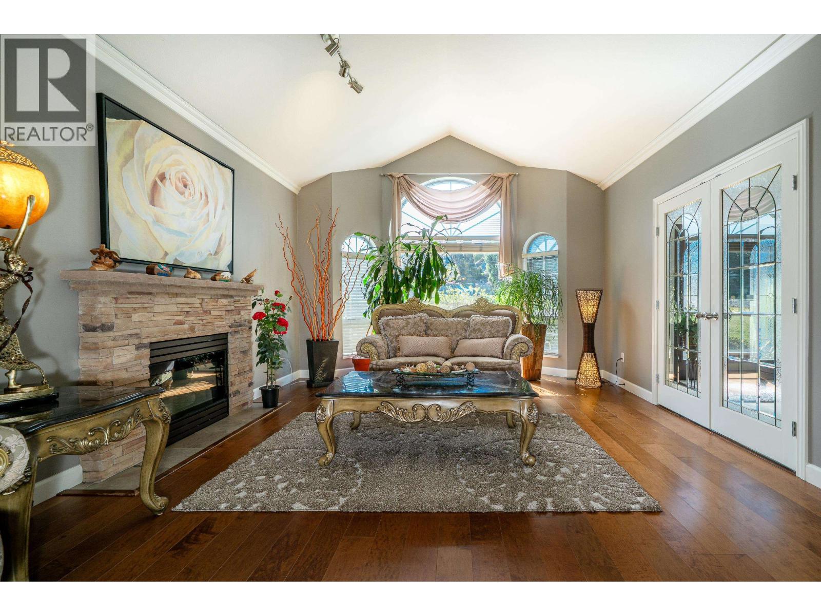 7548 Sequoia Road, Burnaby, British Columbia V3N 4W9 - Photo 11 - R3108398