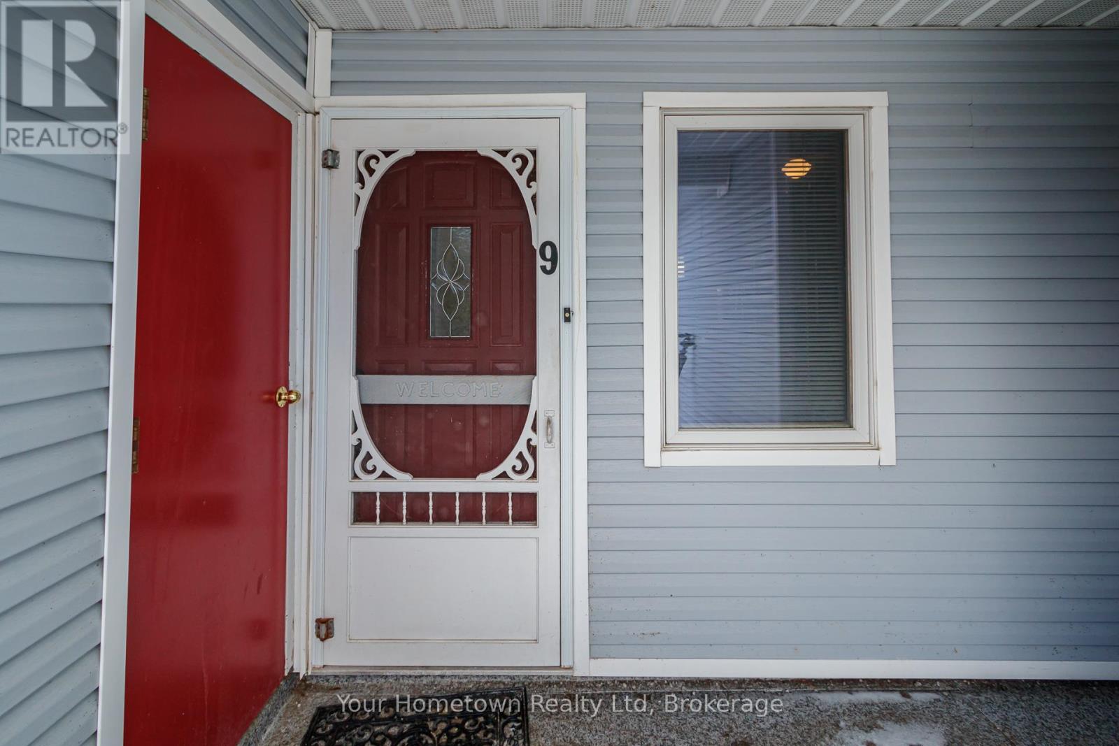 9 - 10 Mulligan Lane, Wasaga Beach, Ontario  L9Z 1C4 - Photo 2 - S12970254