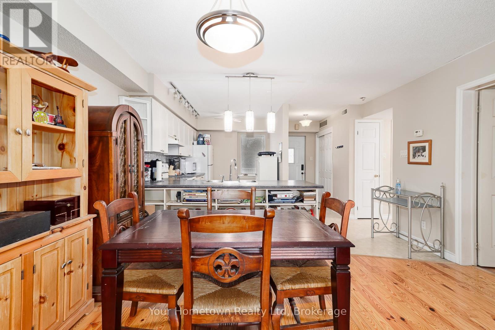 9 - 10 Mulligan Lane, Wasaga Beach, Ontario  L9Z 1C4 - Photo 7 - S12970254