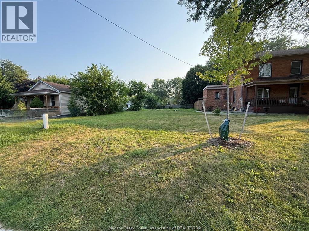 MLS# 26007390: 138 PARK LANE, Chatham, Canada