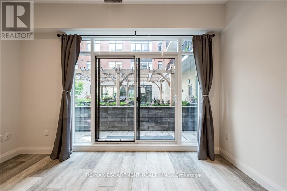 118 - 1 Redfern Avenue, Hamilton, Ontario  L9C 0E6 - Photo 11 - X12971944