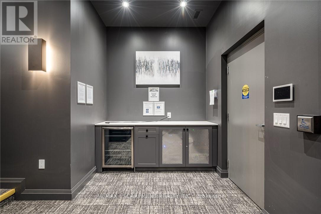 118 - 1 Redfern Avenue, Hamilton, Ontario  L9C 0E6 - Photo 27 - X12971944