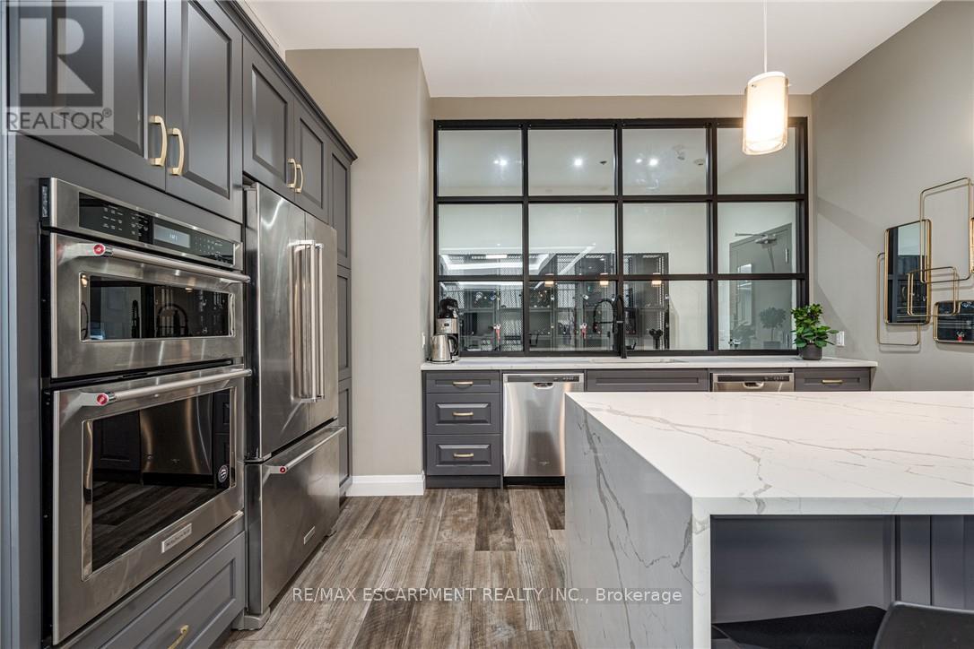 118 - 1 Redfern Avenue, Hamilton, Ontario  L9C 0E6 - Photo 30 - X12971944