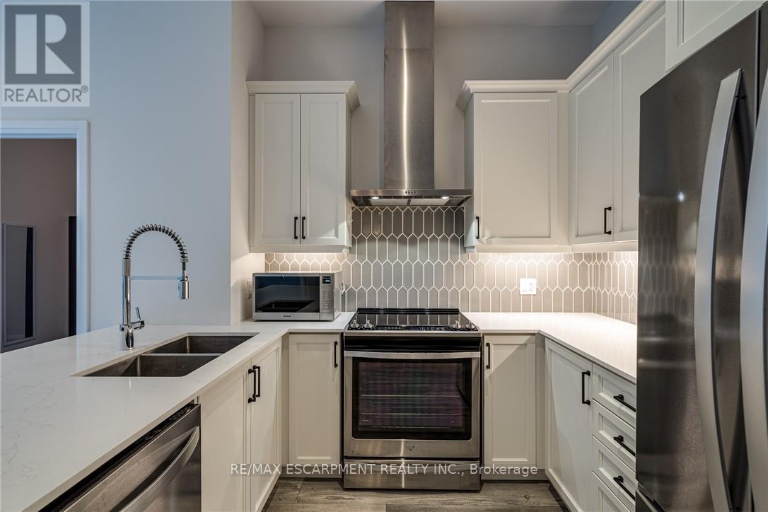 118 - 1 Redfern Avenue, Hamilton, Ontario  L9C 0E6 - Photo 8 - X12971944