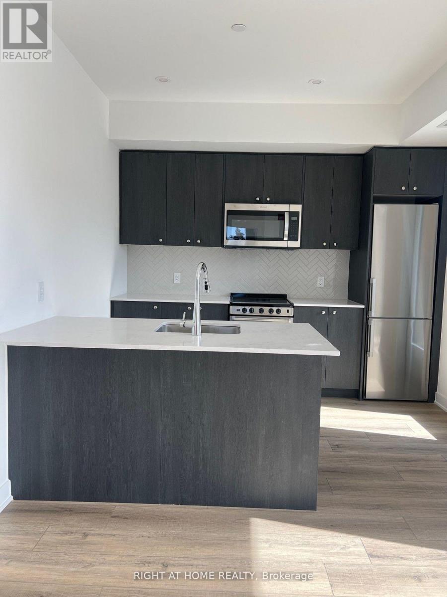 316 - 312 Erb Street W, Waterloo, Ontario  N2L 1W3 - Photo 2 - X12971960