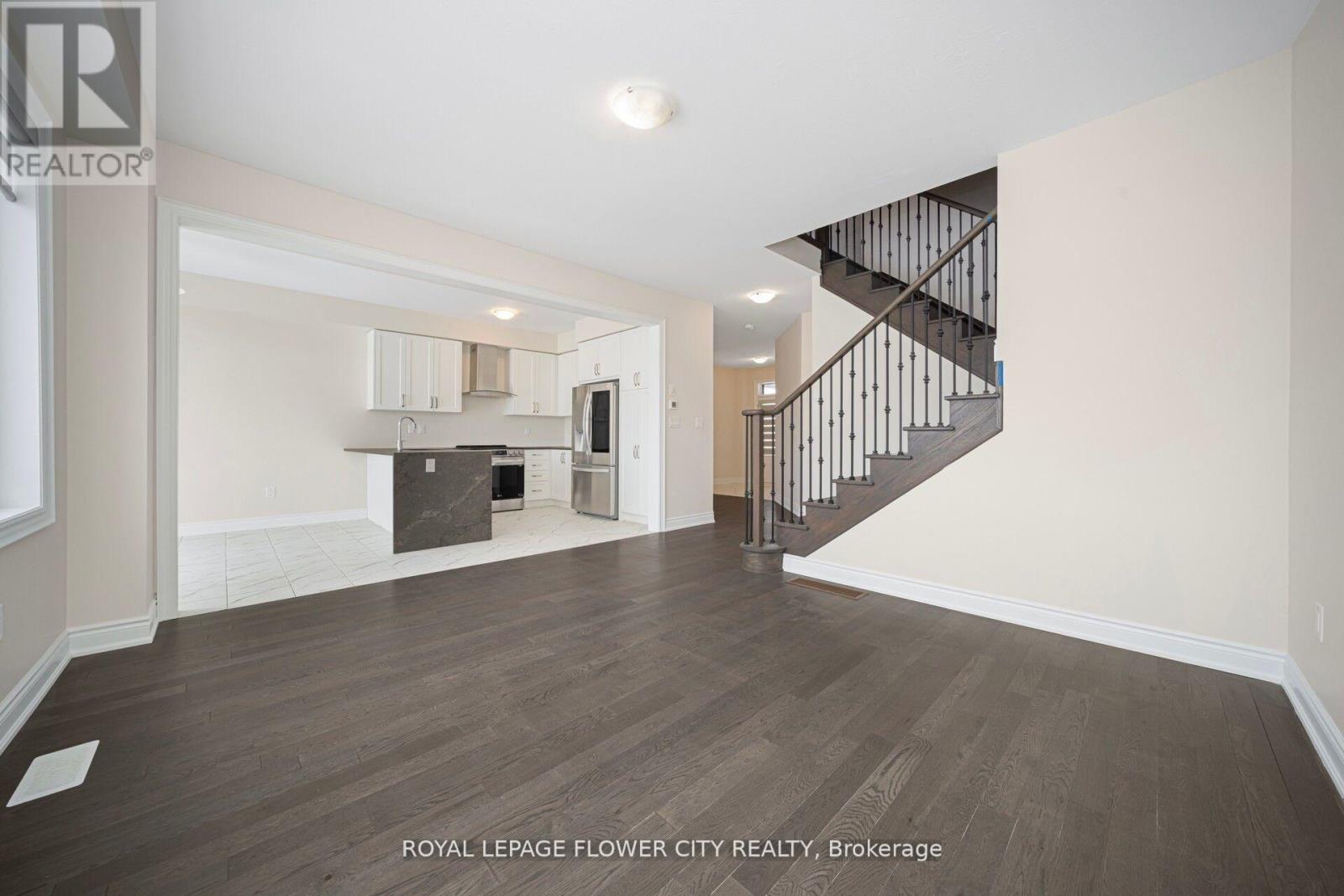 73 Sundin Drive, Haldimand, Ontario  N3W 0H3 - Photo 13 - X12971984