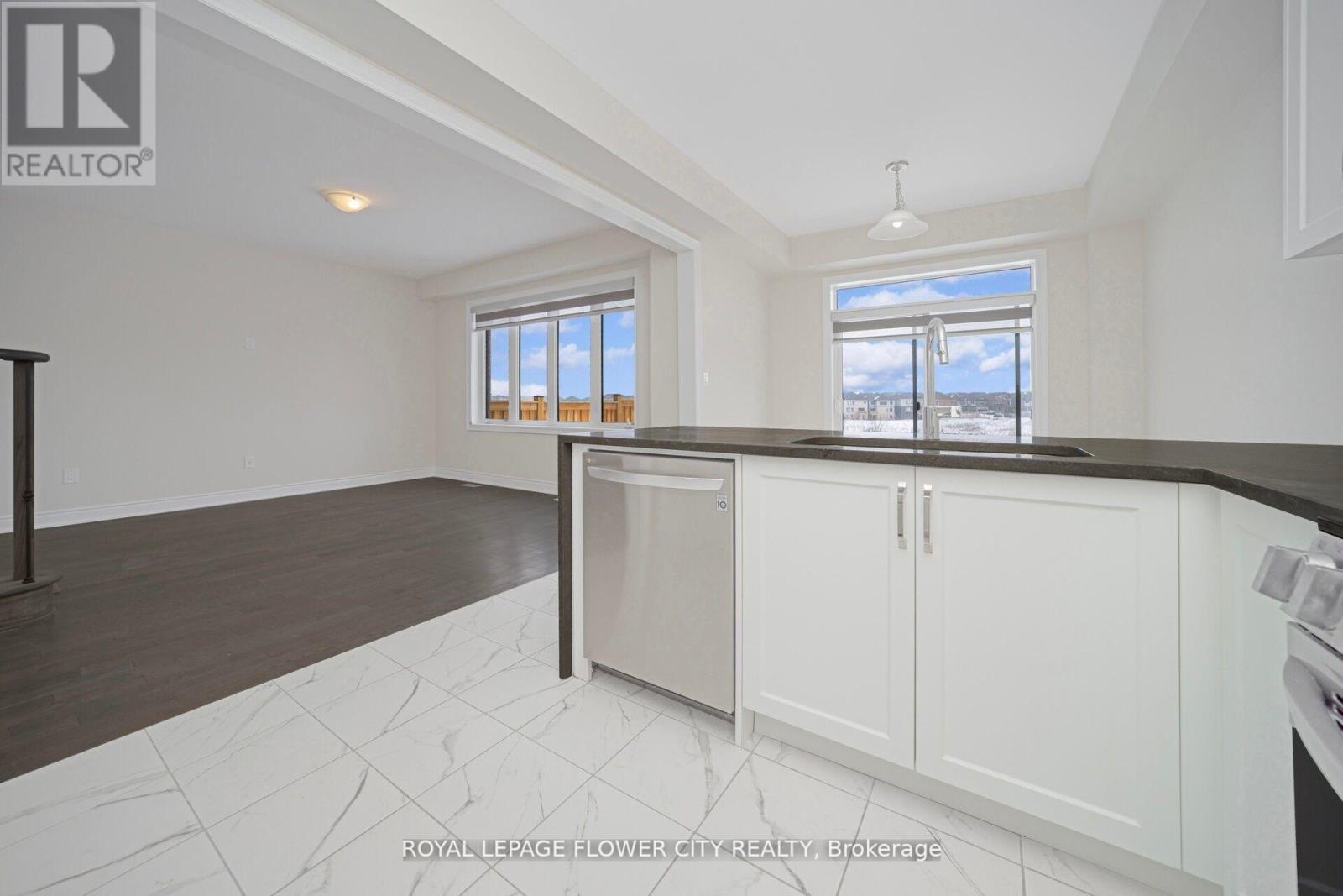 73 Sundin Drive, Haldimand, Ontario  N3W 0H3 - Photo 19 - X12971984