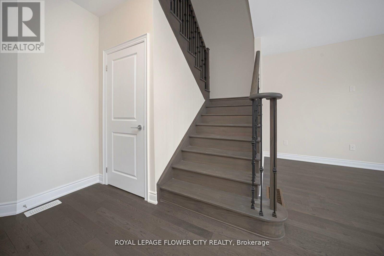 73 Sundin Drive, Haldimand, Ontario  N3W 0H3 - Photo 22 - X12971984