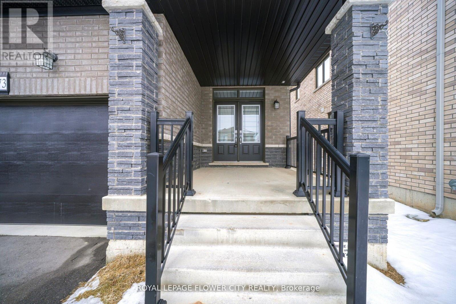 73 Sundin Drive, Haldimand, Ontario  N3W 0H3 - Photo 4 - X12971984