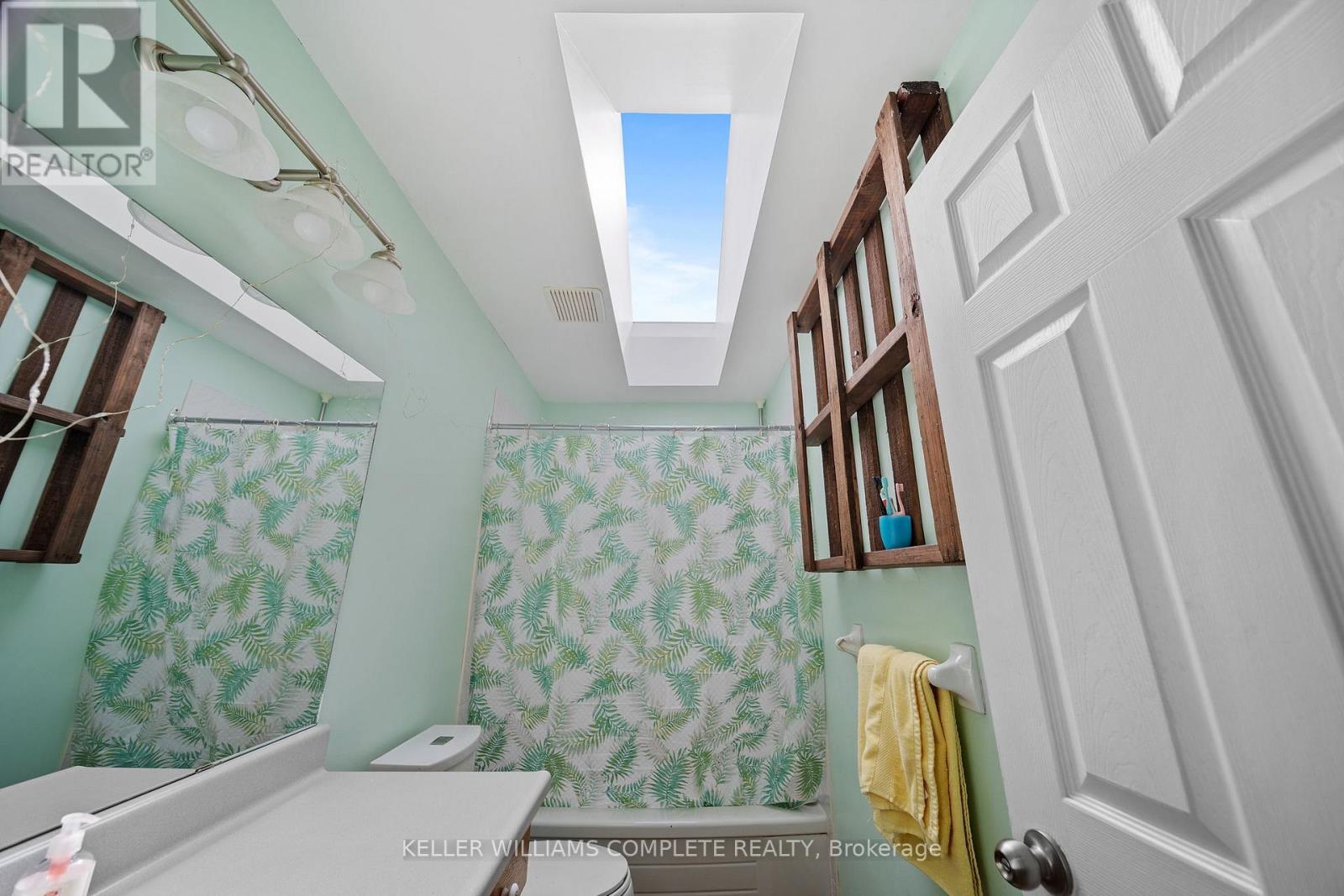 27 Morgan Drive, Haldimand, Ontario  N3W 1H6 - Photo 14 - X12972062