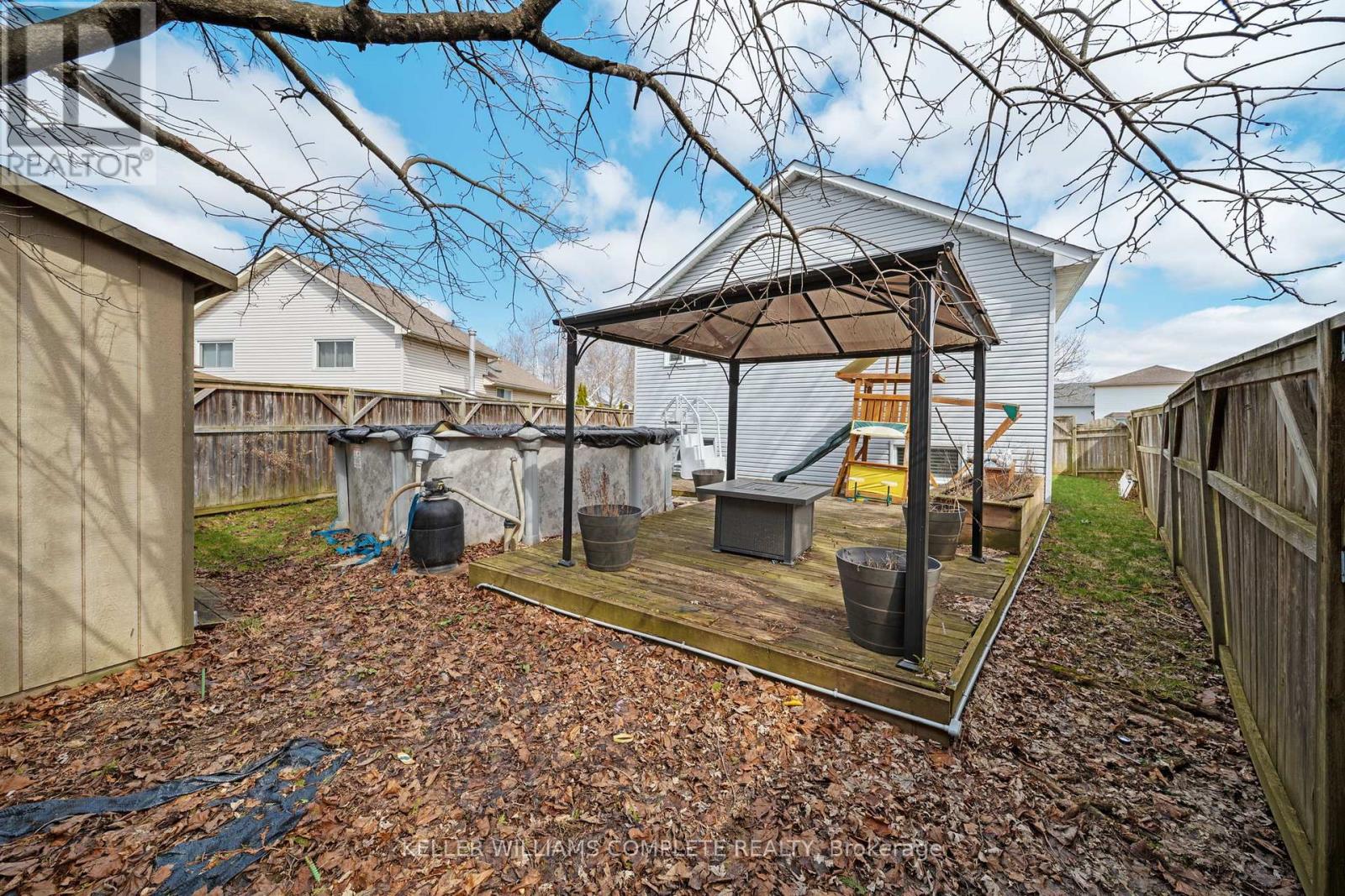 27 Morgan Drive, Haldimand, Ontario  N3W 1H6 - Photo 31 - X12972062