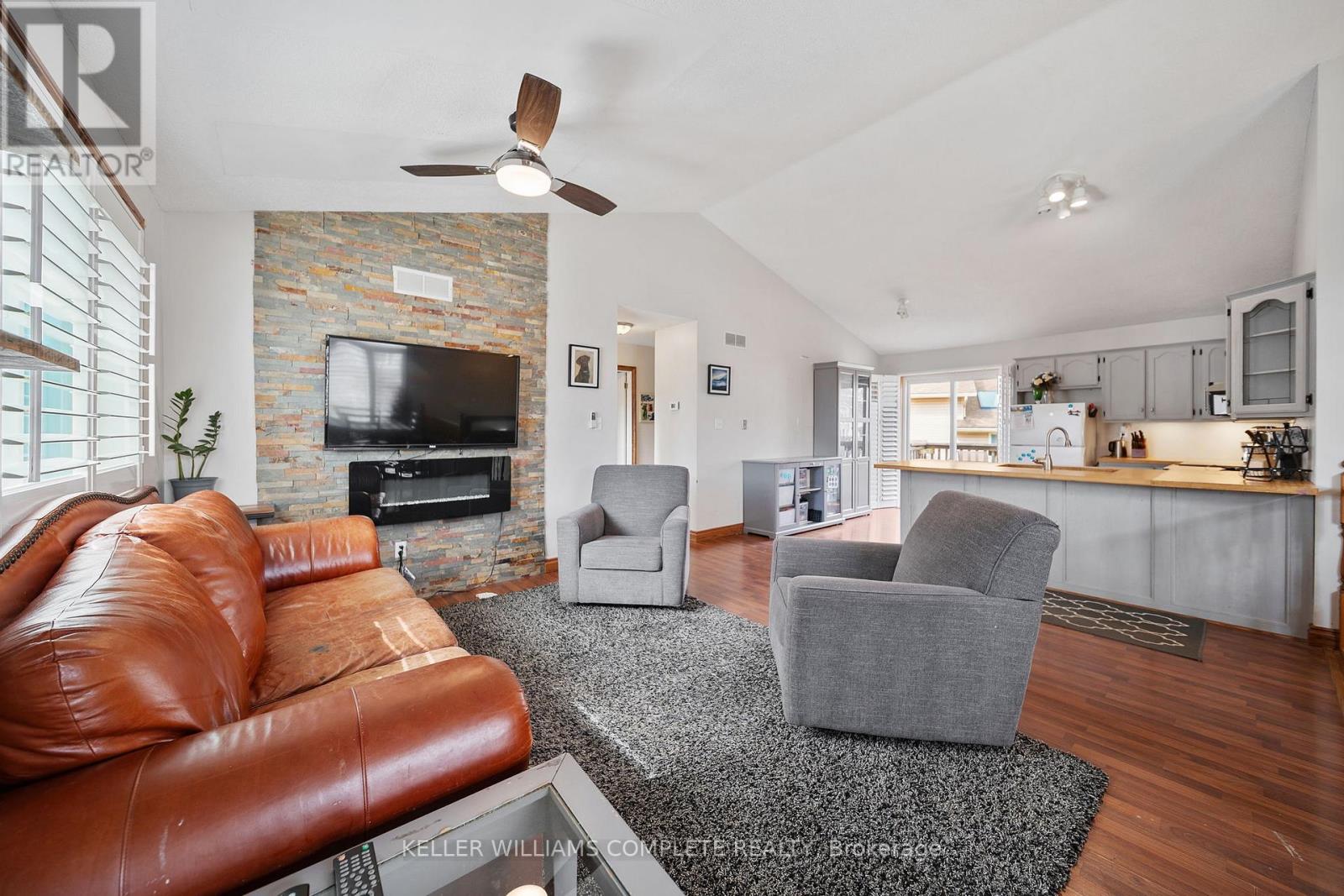 27 Morgan Drive, Haldimand, Ontario  N3W 1H6 - Photo 9 - X12972062