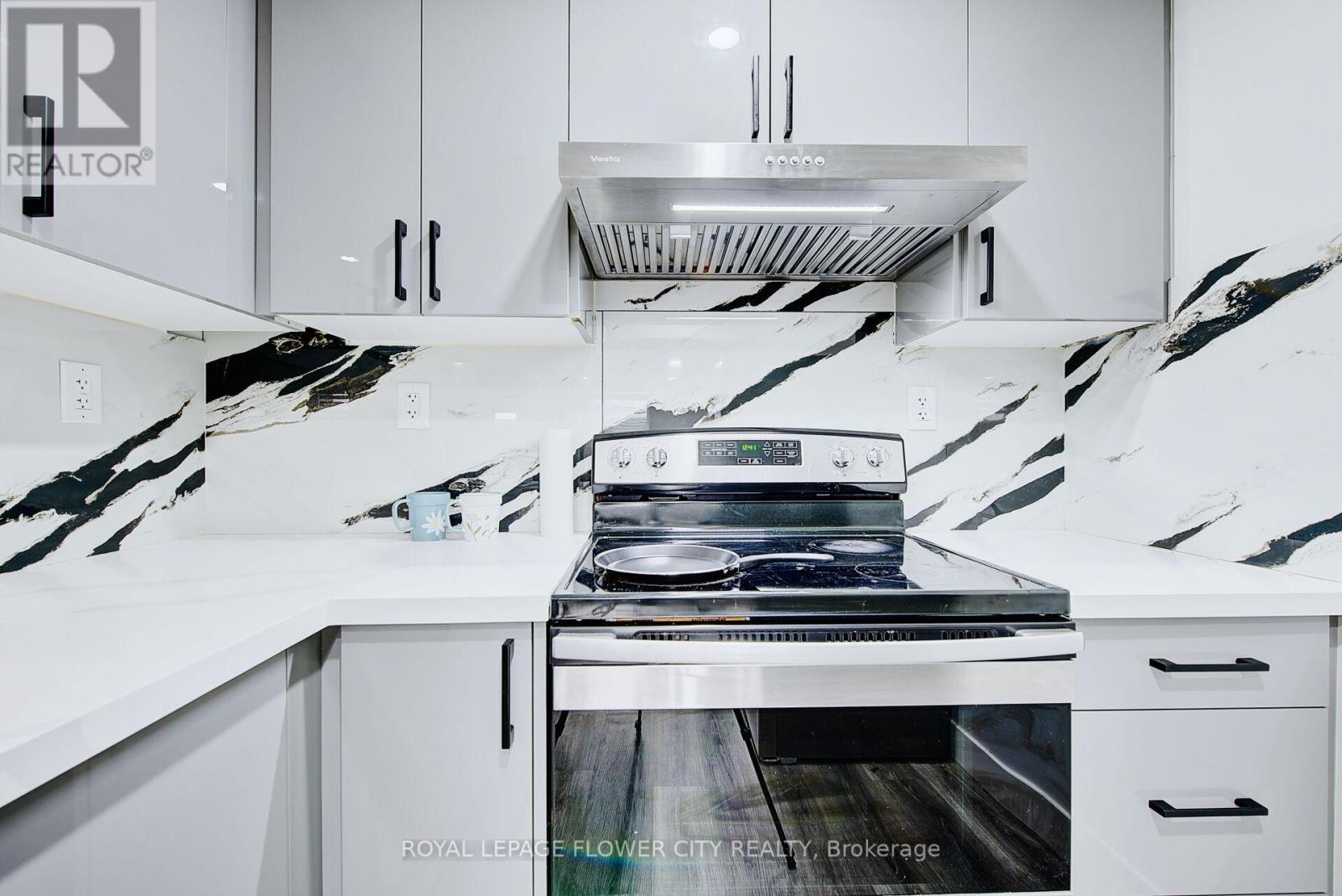 3817 Ayrshire Avenue, London South, Ontario  L6S 0E2 - Photo 39 - X12972150