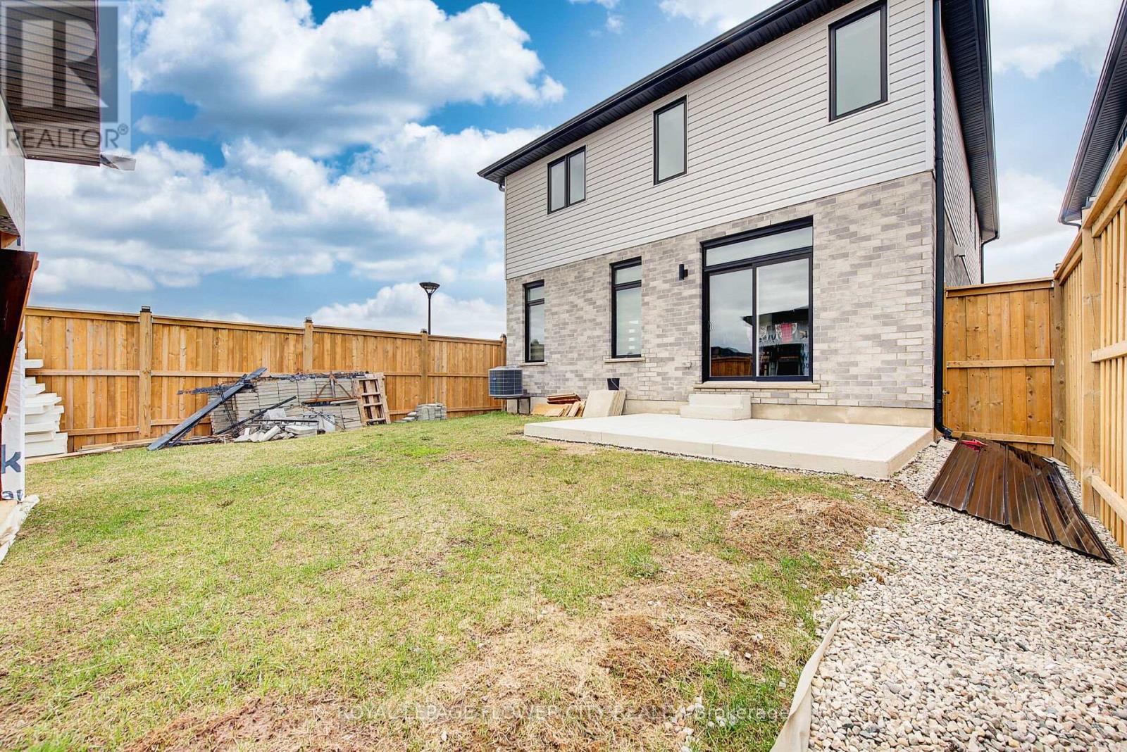 3817 Ayrshire Avenue, London South, Ontario  L6S 0E2 - Photo 50 - X12972150