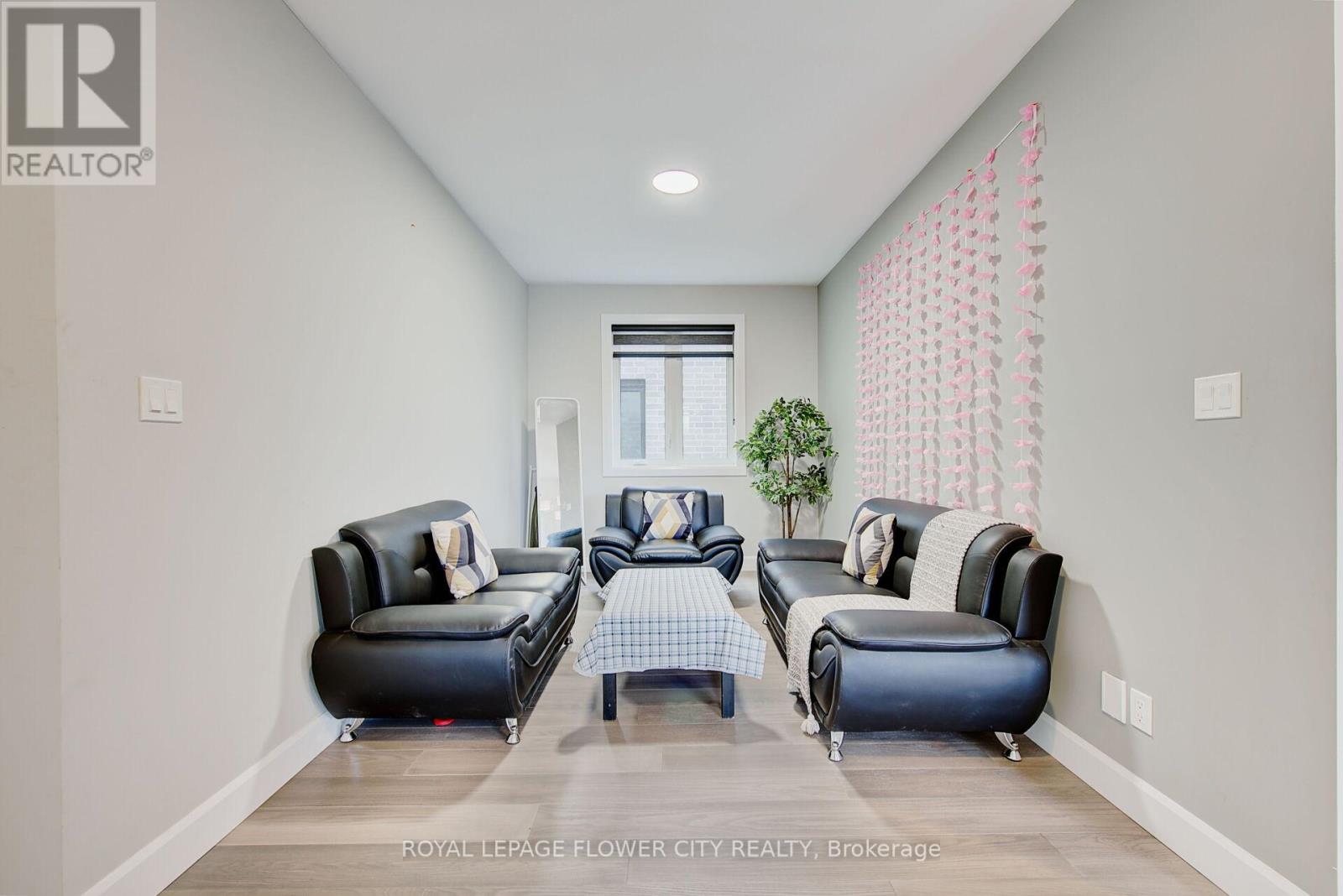 3817 Ayrshire Avenue, London South, Ontario  L6S 0E2 - Photo 7 - X12972150