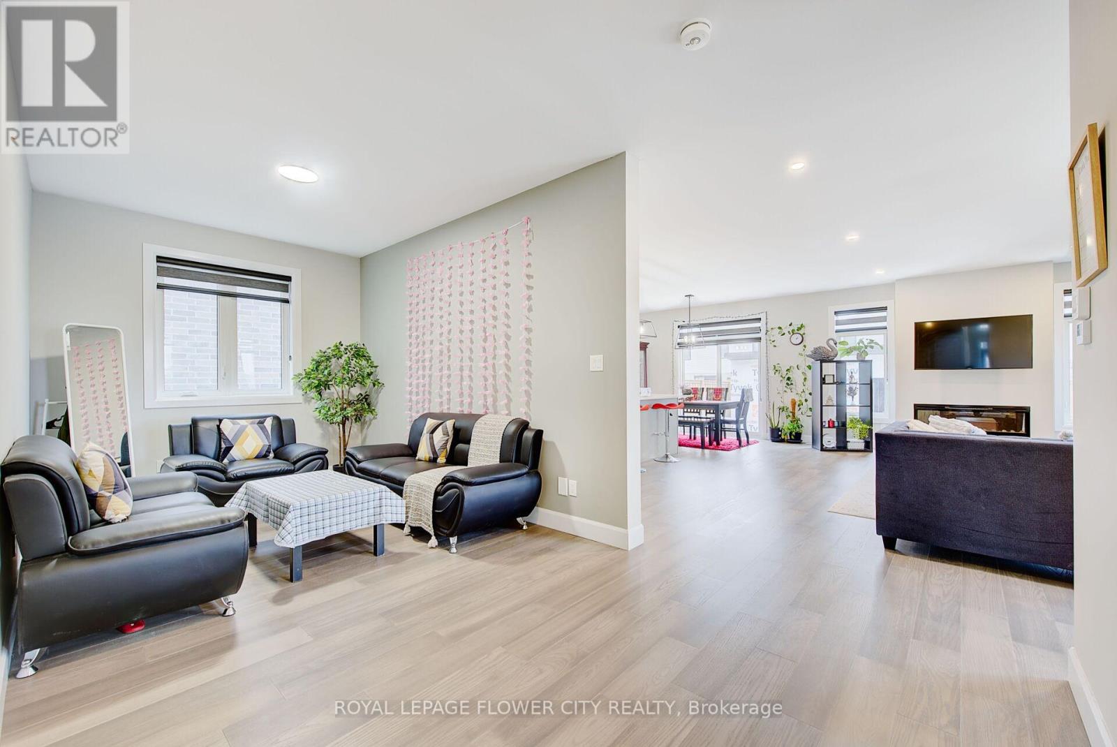 3817 Ayrshire Avenue, London South, Ontario  L6S 0E2 - Photo 9 - X12972150