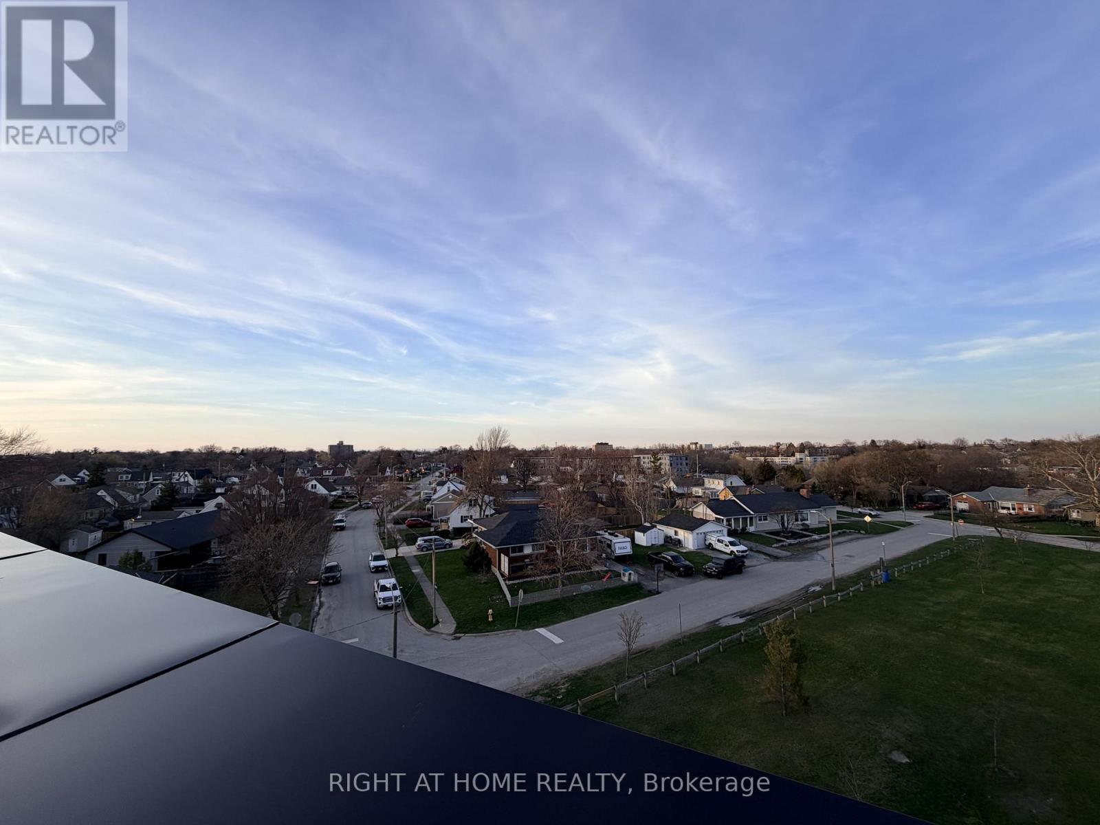 301a - 16 Melbourne Avenue, St. Catharines, Ontario  L2P 0G5 - Photo 13 - X12972168