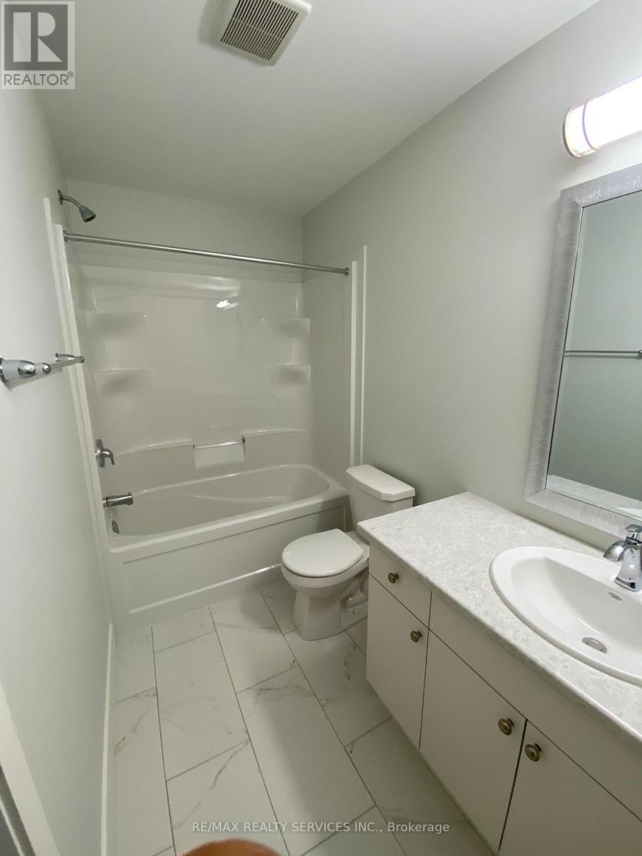 12 - 925 Deveron Crescent, London South, Ontario  N5Z 5A4 - Photo 10 - X12972194