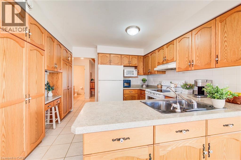 72 Westforest Trail, Kitchener, Ontario  N2N 3A8 - Photo 11 - 40818743