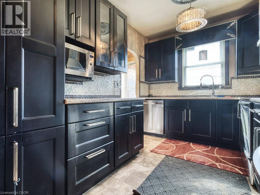 37 Kernahan Street, St. Catharines, Ontario  L2R 4T1 - Photo 13 - 40816116