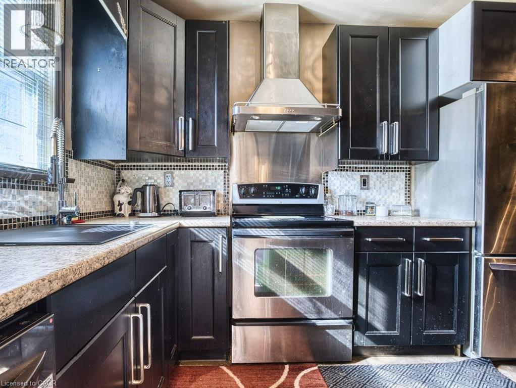 37 Kernahan Street, St. Catharines, Ontario  L2R 4T1 - Photo 14 - 40816116