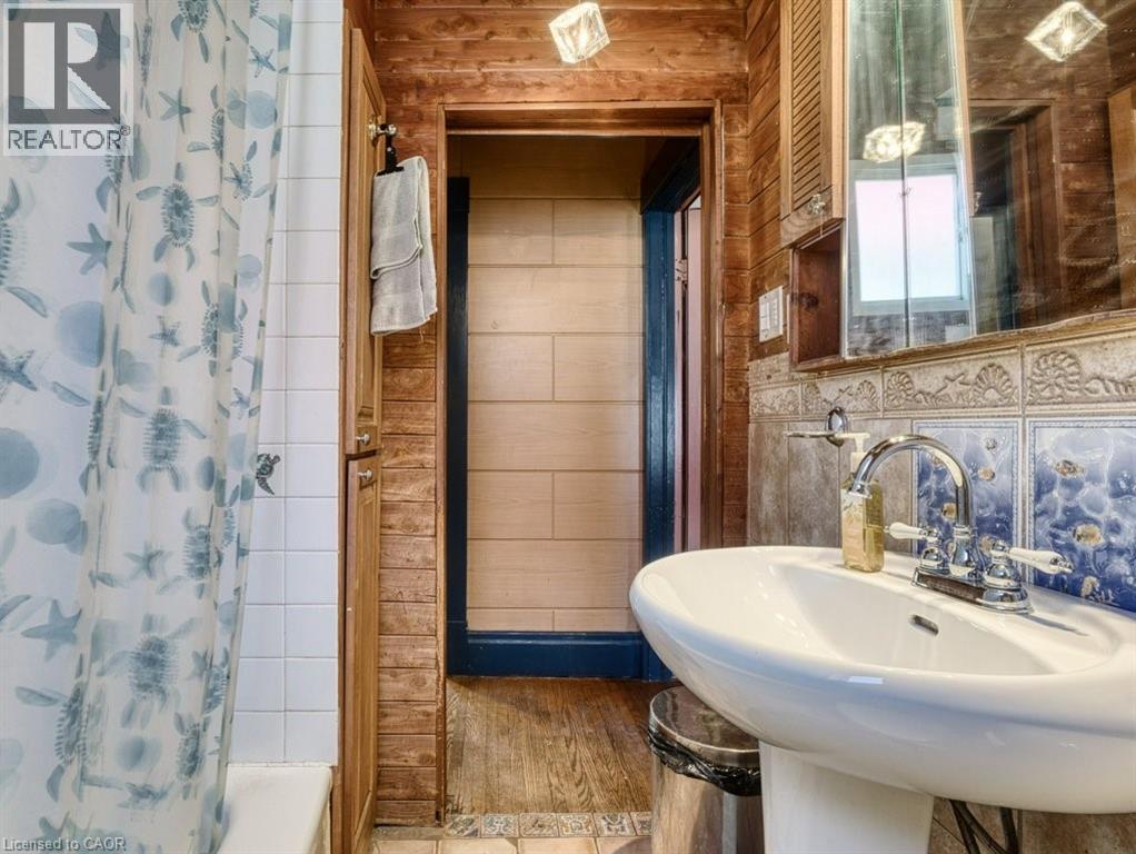 37 Kernahan Street, St. Catharines, Ontario  L2R 4T1 - Photo 19 - 40816116