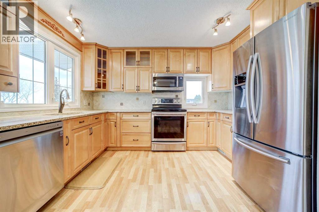 762 Lebel Street, Pincher Creek, Alberta  T0K 1W0 - Photo 9 - A2277520