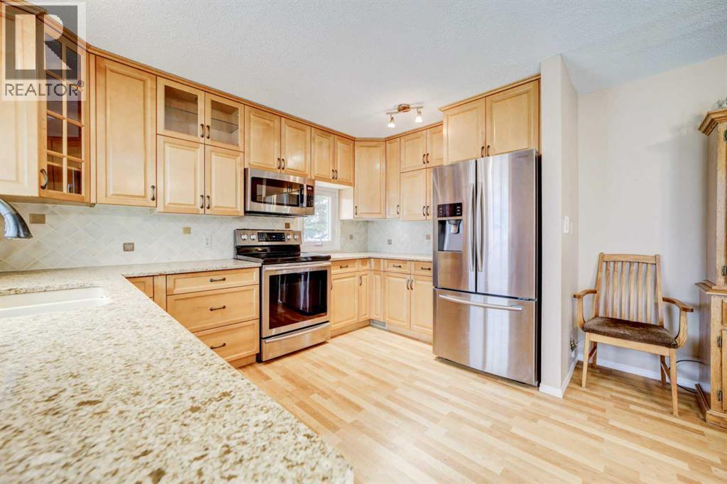 762 Lebel Street, Pincher Creek, Alberta  T0K 1W0 - Photo 11 - A2277520