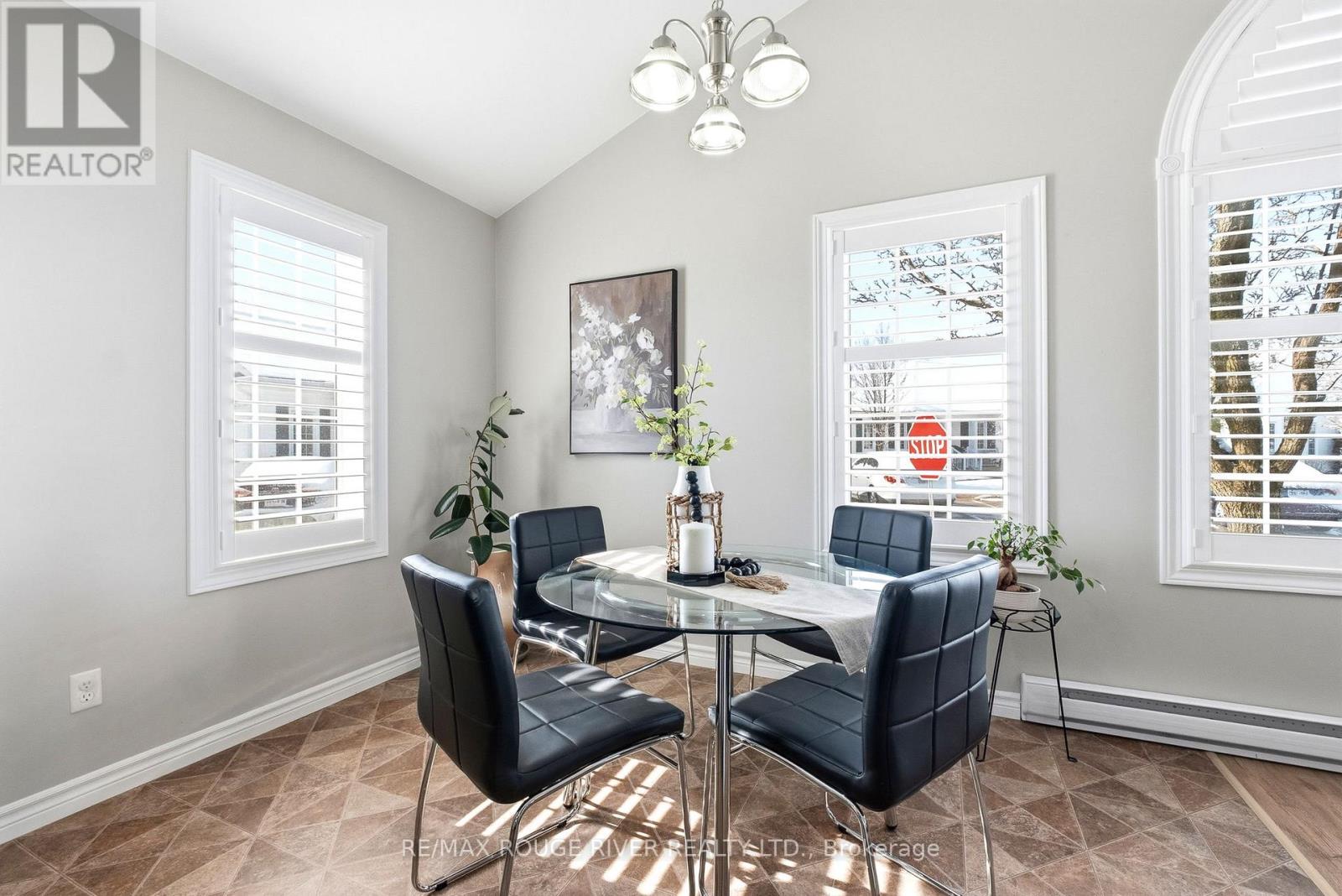 804 - 325 Densmore Road, Cobourg, Ontario K9A 0E4 - Photo 11 - X12972334