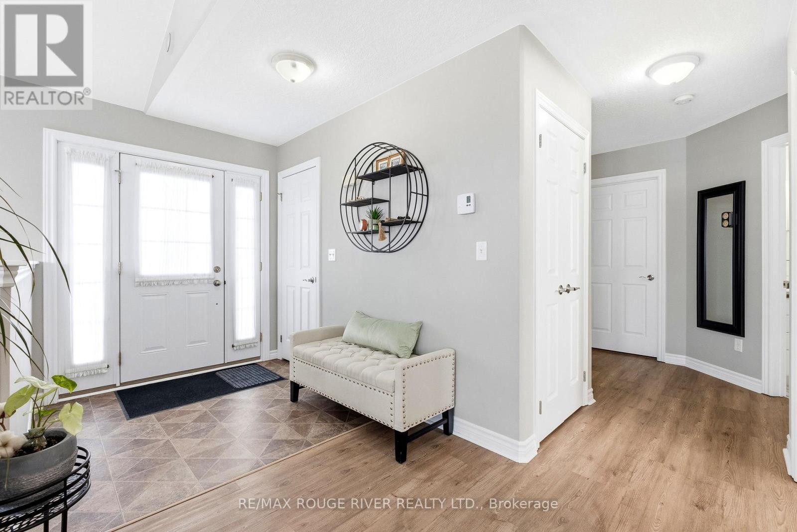 804 - 325 Densmore Road, Cobourg, Ontario K9A 0E4 - Photo 4 - X12972334