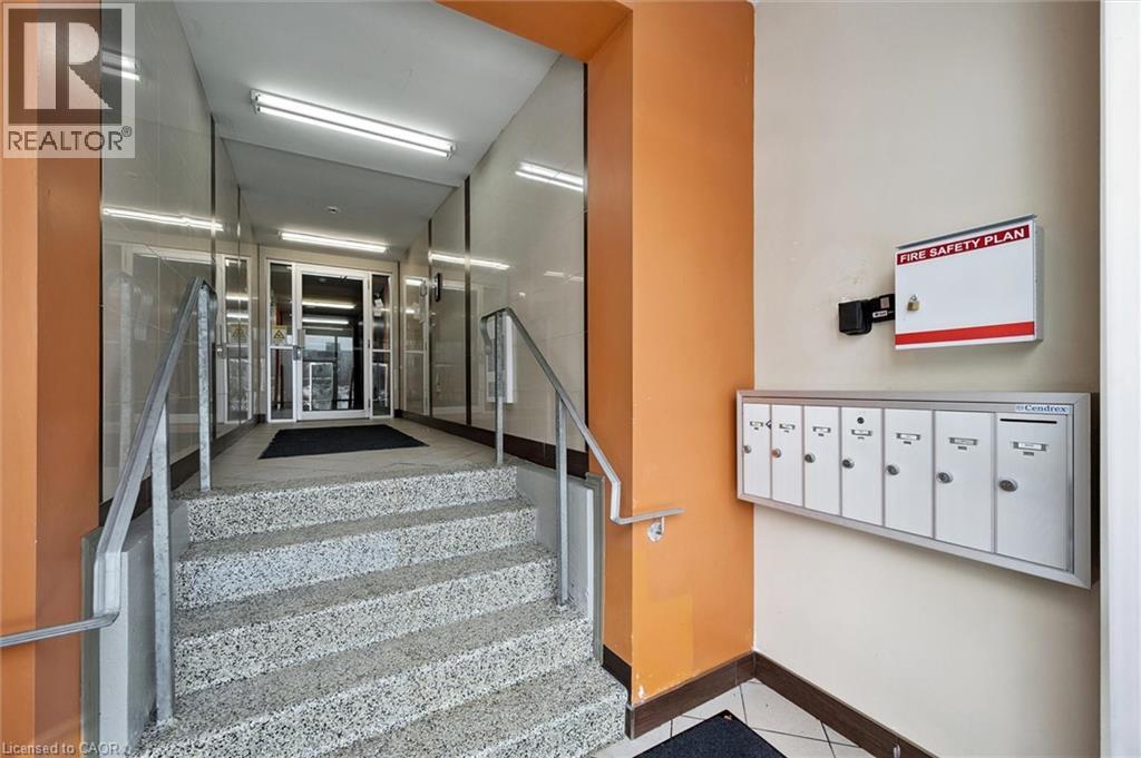 271 Lester Street Unit# 102, Waterloo, Ontario  N2L 3W6 - Photo 6 - 40805174