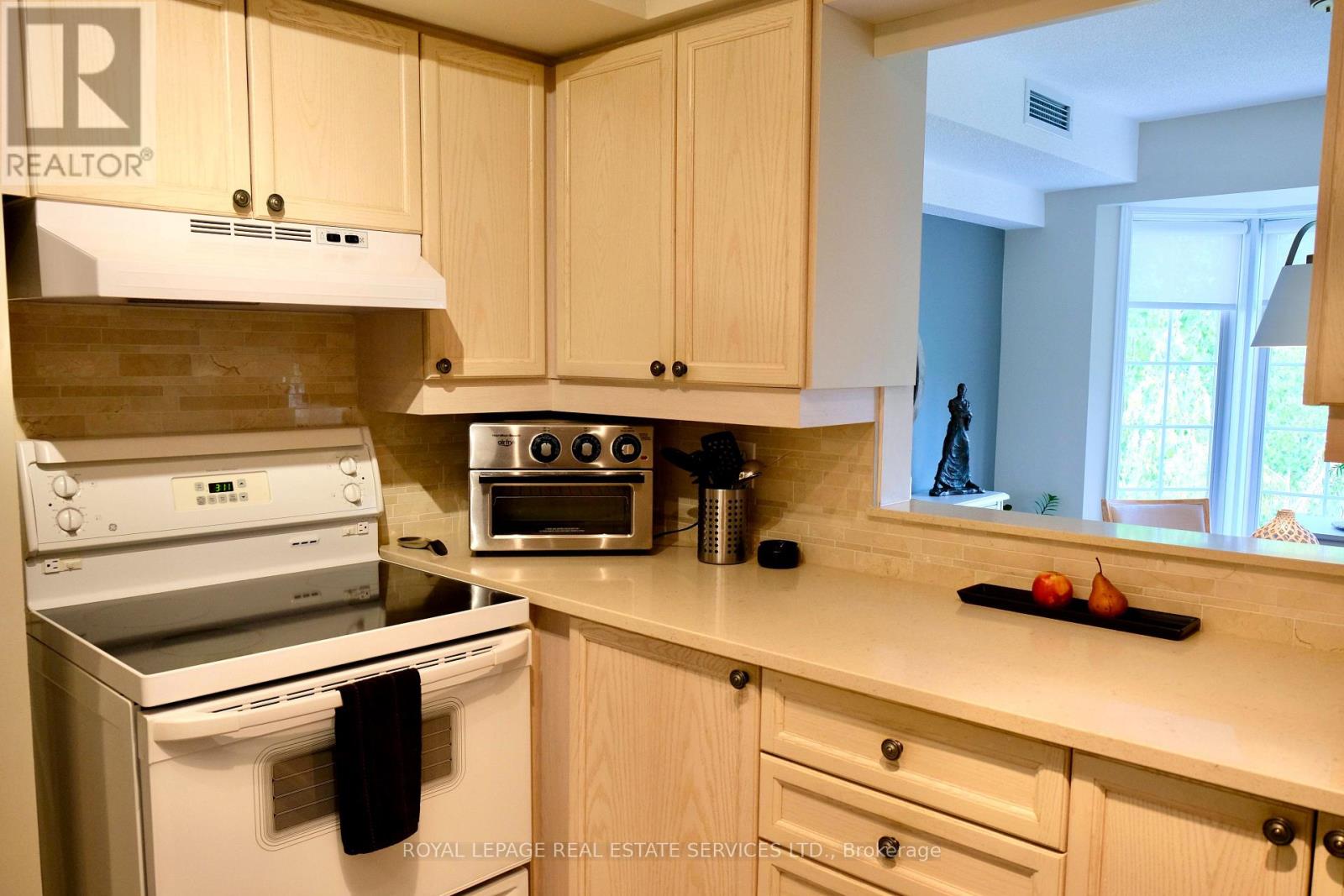 402 - 216c Plains Road W, Burlington, Ontario  L7T 4L1 - Photo 19 - W12934424