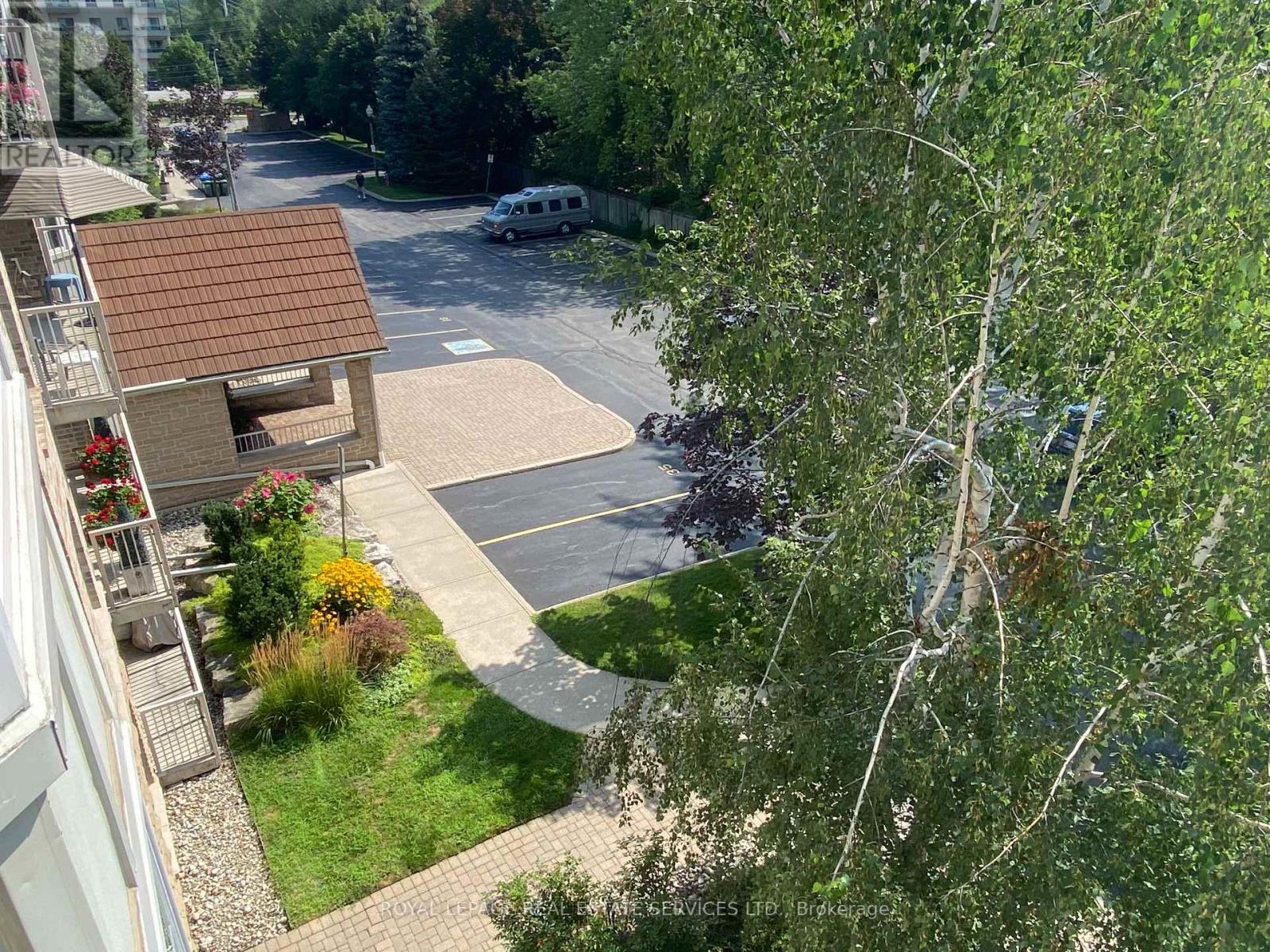 402 - 216c Plains Road W, Burlington, Ontario  L7T 4L1 - Photo 29 - W12934424