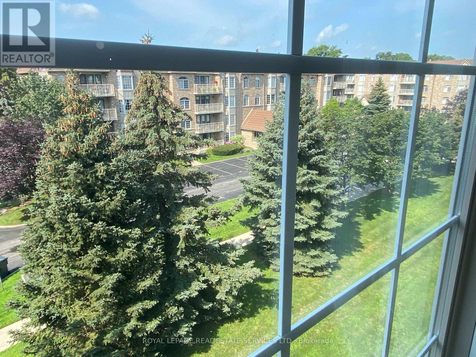 402 - 216c Plains Road W, Burlington, Ontario  L7T 4L1 - Photo 39 - W12934424