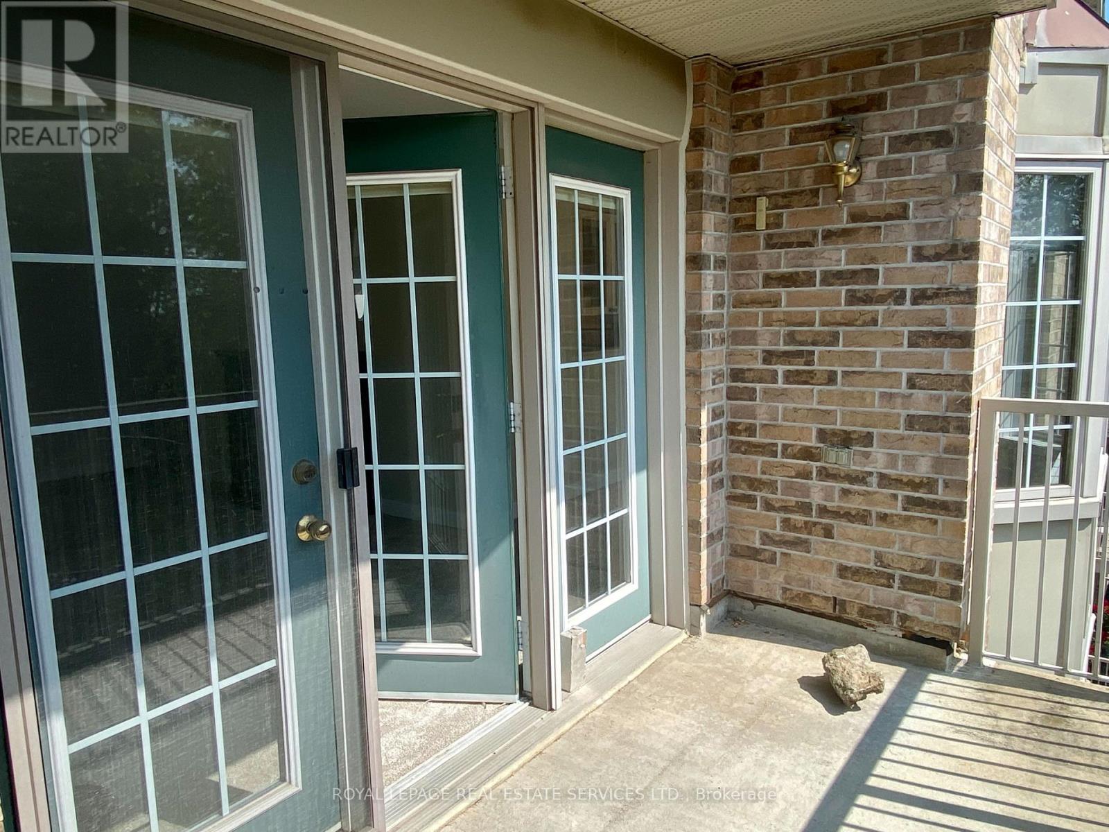 402 - 216c Plains Road W, Burlington, Ontario  L7T 4L1 - Photo 28 - W12934424