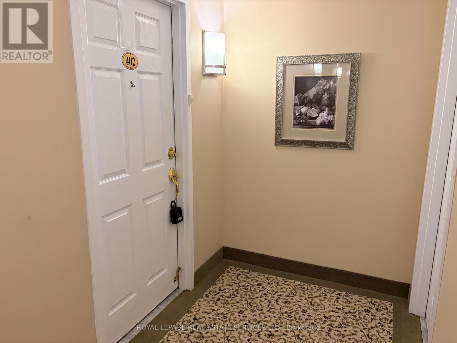 402 - 216c Plains Road W, Burlington, Ontario  L7T 4L1 - Photo 4 - W12934424