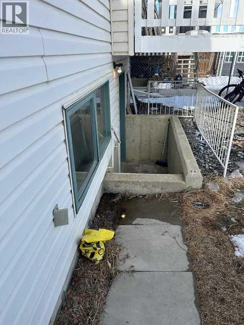 3313 50 Avenue, Sylvan Lake, Alberta  T5S 1A9 - Photo 3 - A2289774