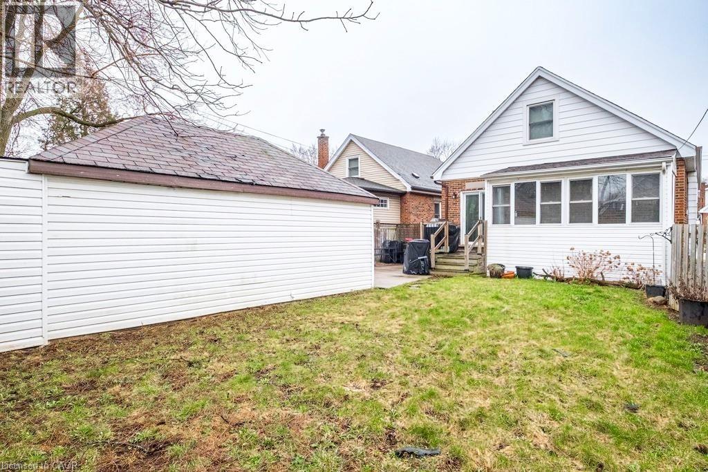 143 Huxley Avenue S, Hamilton, Ontario  L8K 2P9 - Photo 33 - 40818153