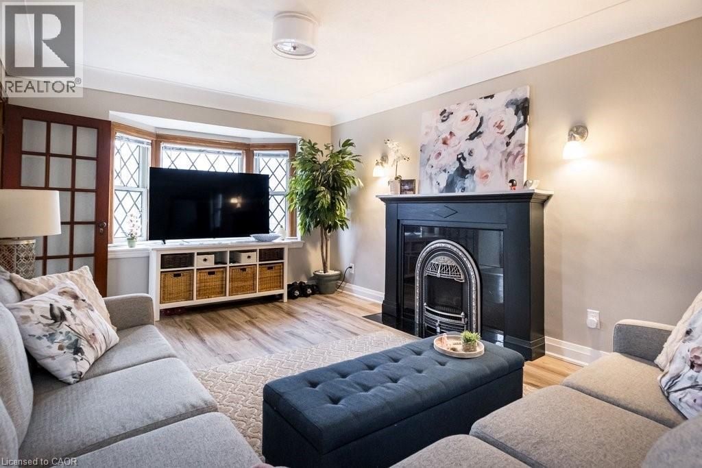 143 Huxley Avenue S, Hamilton, Ontario  L8K 2P9 - Photo 3 - 40818153