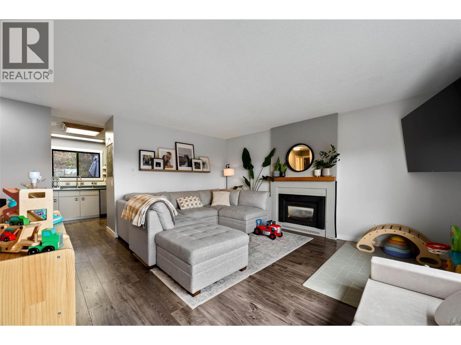 1967 Harrison Way, Kamloops, British Columbia  V1S 1M8 - Photo 4 - 10382186