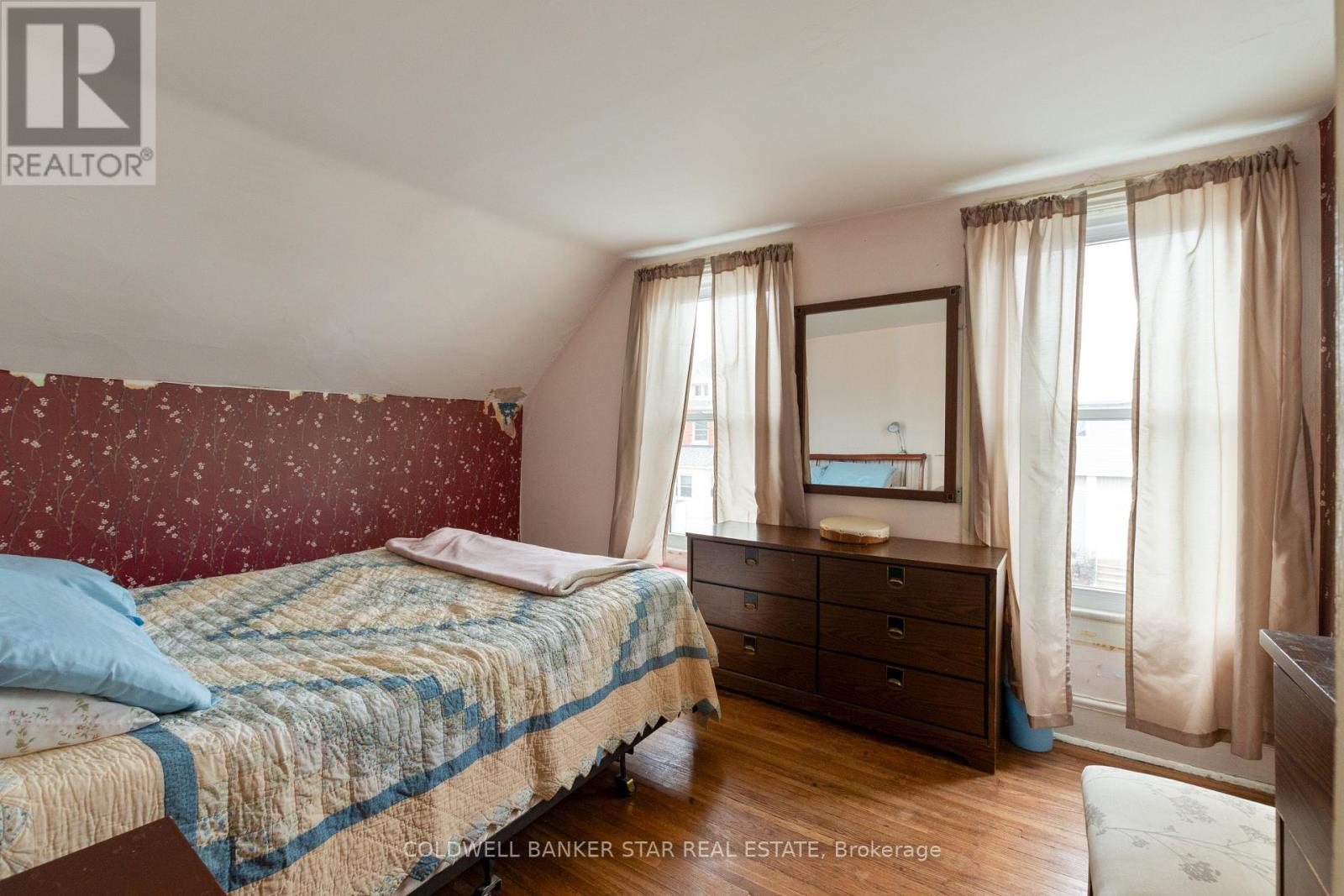 24 Hiawatha Street, St. Thomas, Ontario  N5P 2T2 - Photo 21 - X12961512