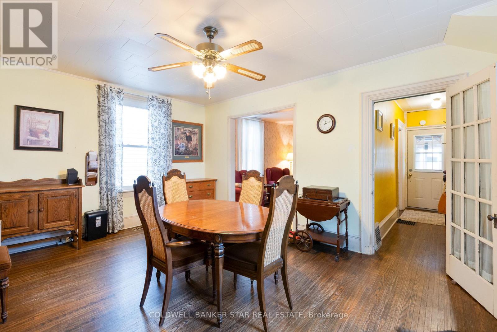 24 Hiawatha Street, St. Thomas, Ontario  N5P 2T2 - Photo 8 - X12961512