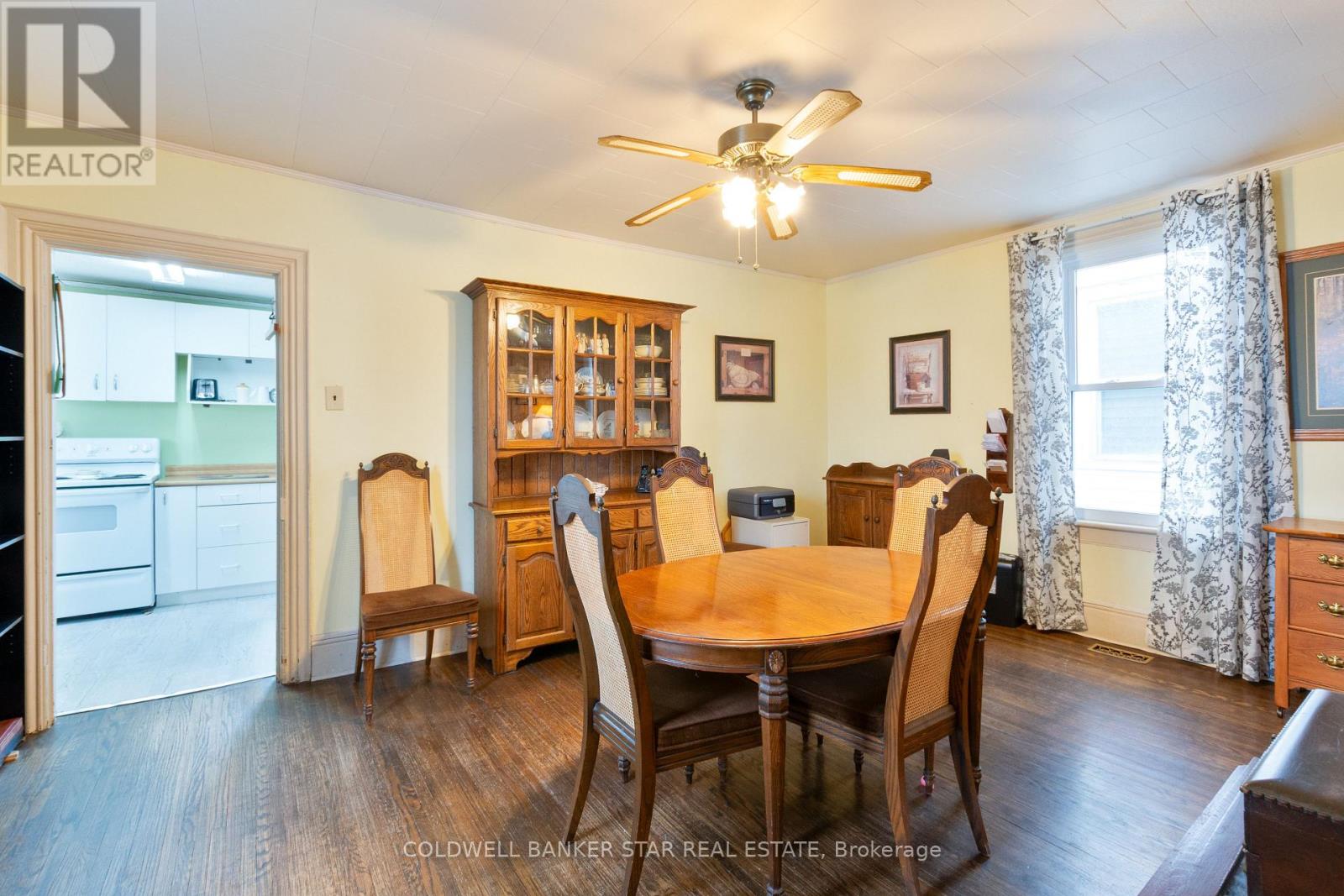 24 Hiawatha Street, St. Thomas, Ontario  N5P 2T2 - Photo 9 - X12961512