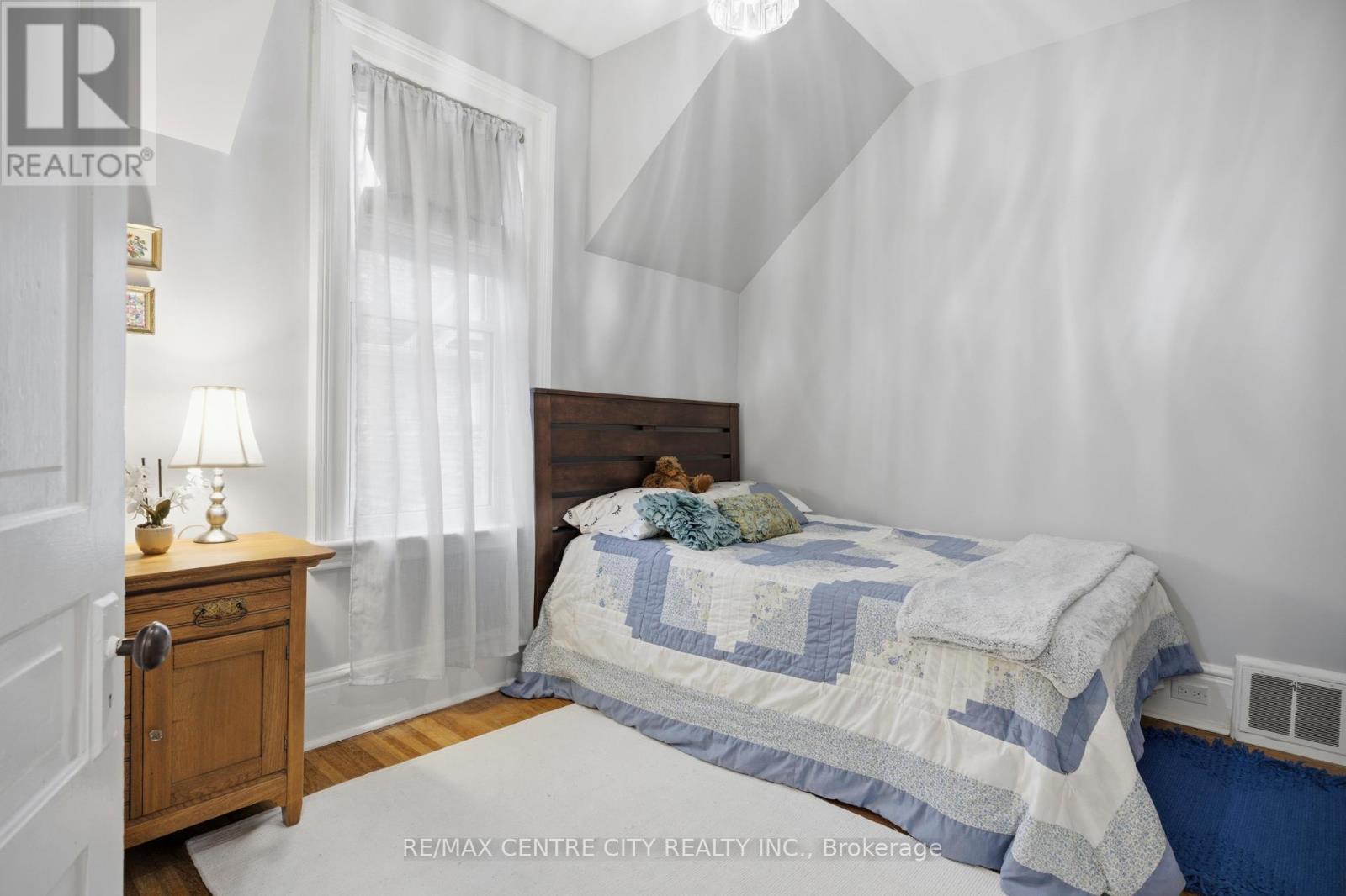 12 Rosebery Place, St. Thomas, Ontario  N5R 2H7 - Photo 24 - X12972340