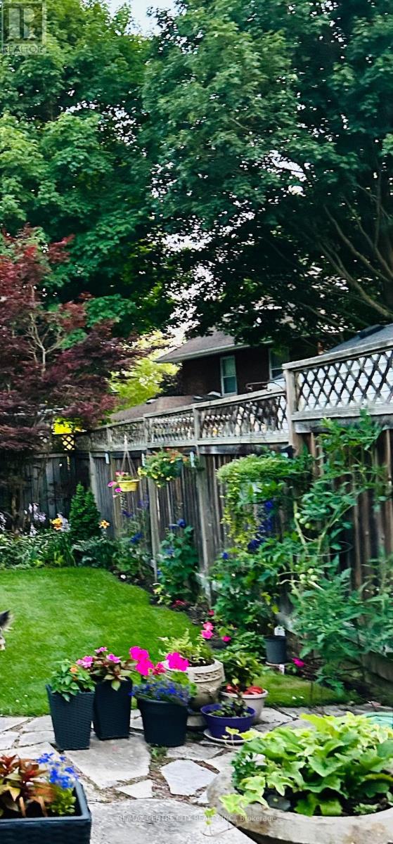 12 Rosebery Place, St. Thomas, Ontario  N5R 2H7 - Photo 36 - X12972340