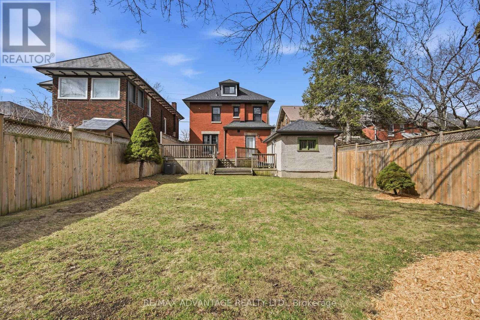 258 Ridout Street S, London South, Ontario N6C 3Y6 - Photo 43 - X12972350