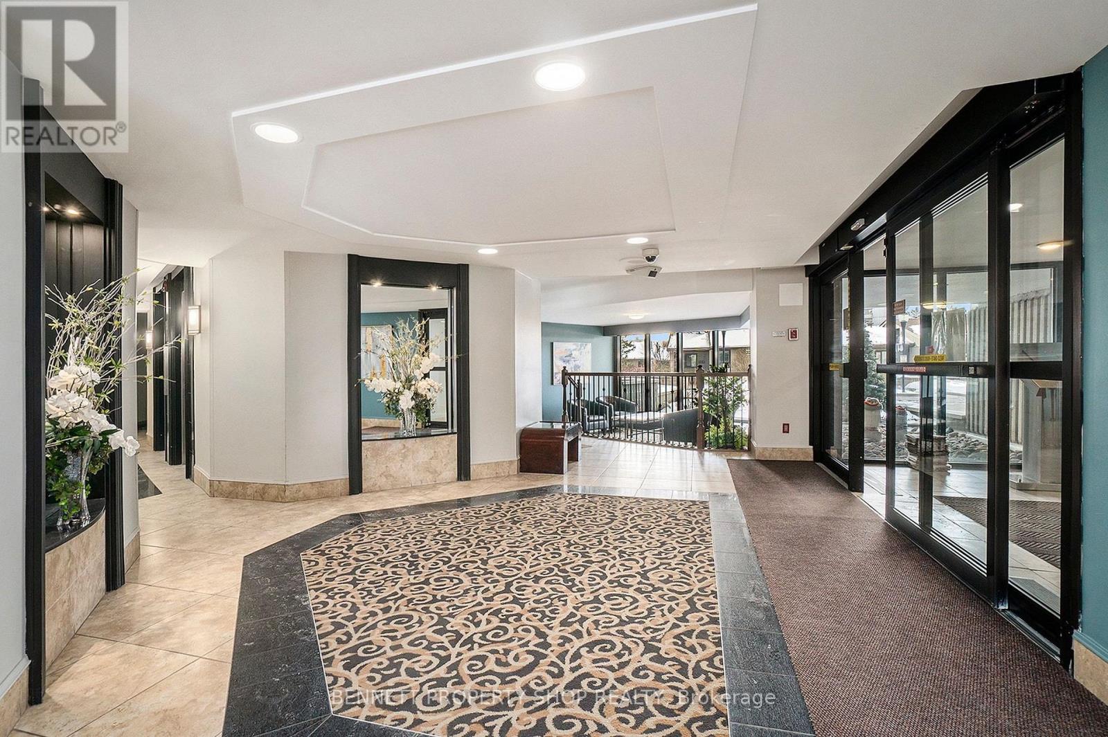 1201 - 1081 Ambleside Drive, Ottawa, Ontario  K2B 8C8 - Photo 2 - X12972266