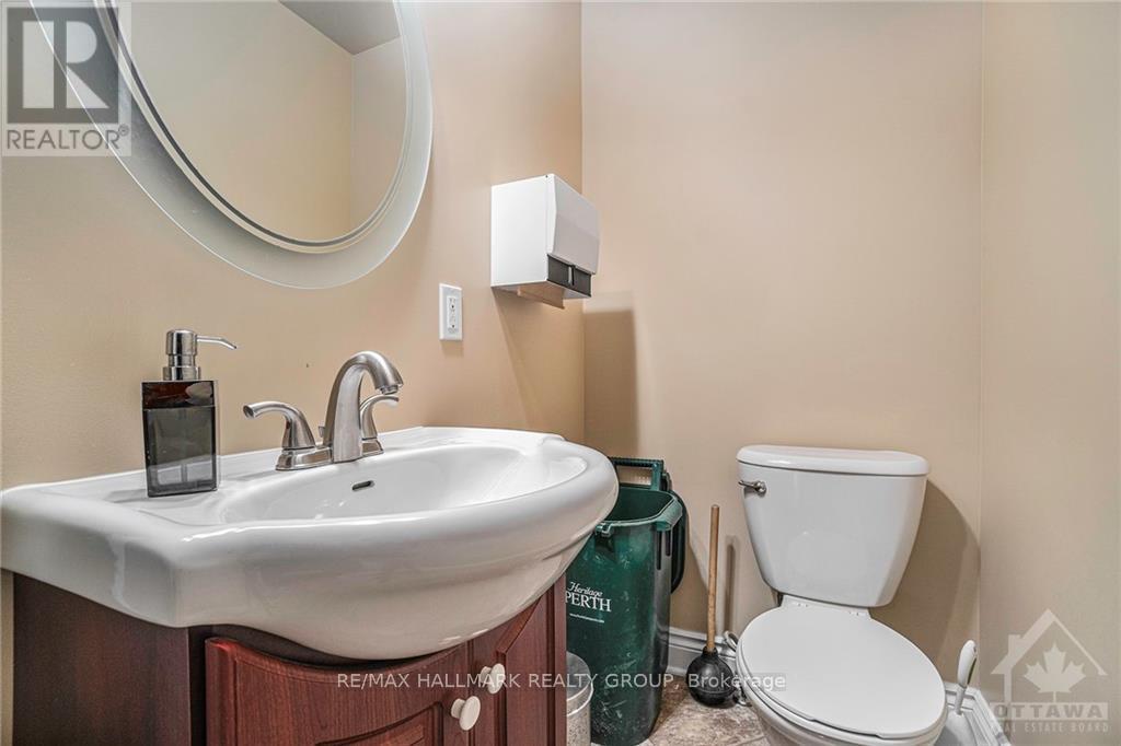 56-58 Foster Street, Perth, Ontario  K7H 1S1 - Photo 10 - X12972312